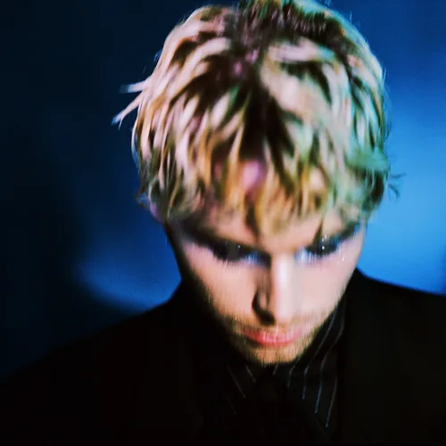 Luke Hemmings - boy [LP]
